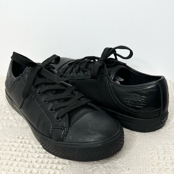Levi’s Faux Leather Stan Buck Sneakers Low Tops Black Womens 8 - Picture 1 of 10
